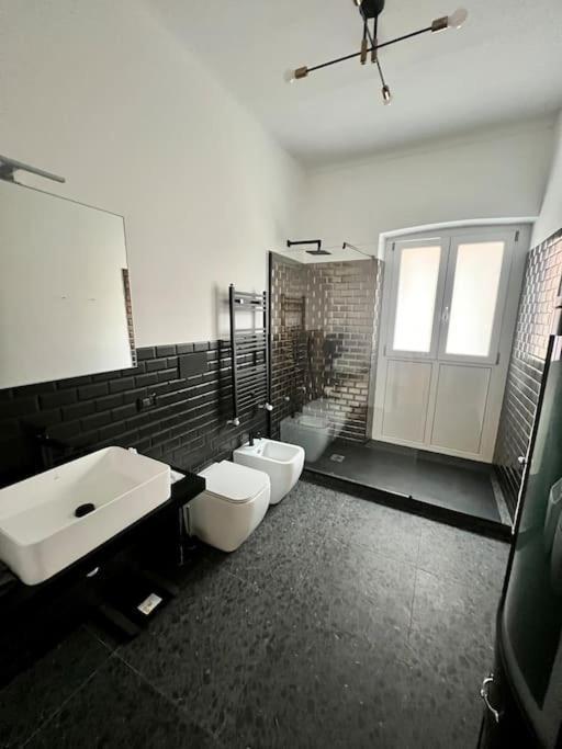 טורינו Casa Sassari - Vicino Porta Susa F.S. מראה חיצוני תמונה