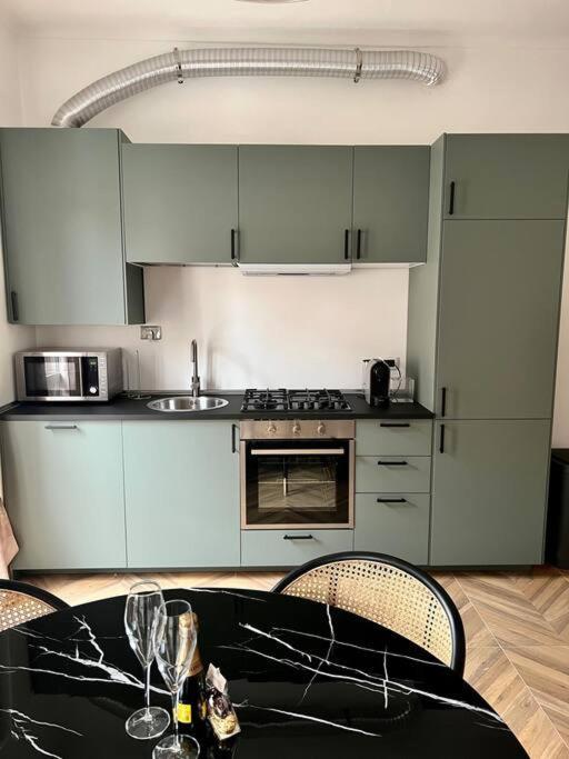 טורינו Casa Sassari - Vicino Porta Susa F.S. מראה חיצוני תמונה